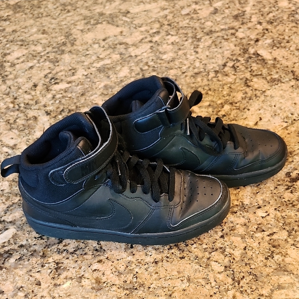 Nike Court Borough Mid‎ 2 Sneaker Black On Black